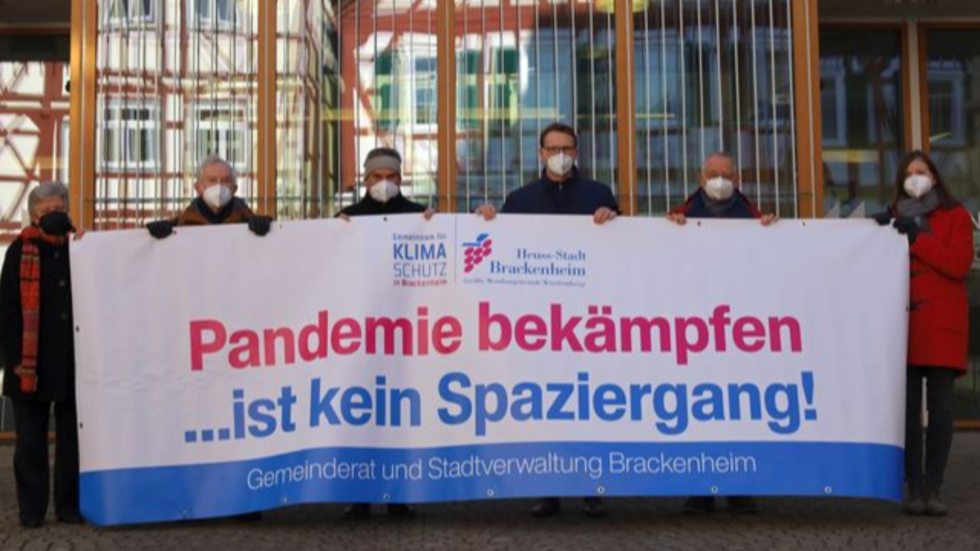 PANDEMIE BEKMPFEN IST KEIN SPAZIERGANG.